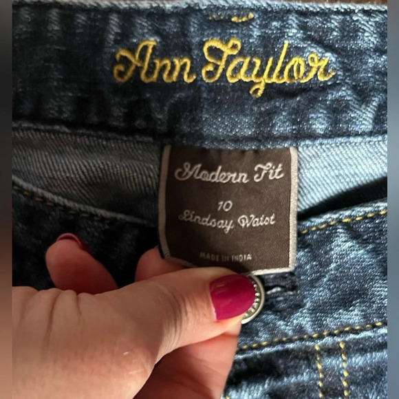 Ann Taylor Dark Wash Boot Cut Denim Jeans | Modern Fit Lindsay Waist | Size 10 - Picture 2 of 7